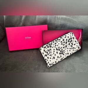 Wallet Women’s Trina Turk Animal Print, NIB